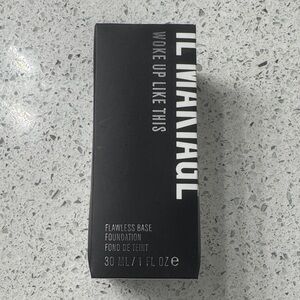 IL MAKIAGE Black Woke Up Like This Foundation